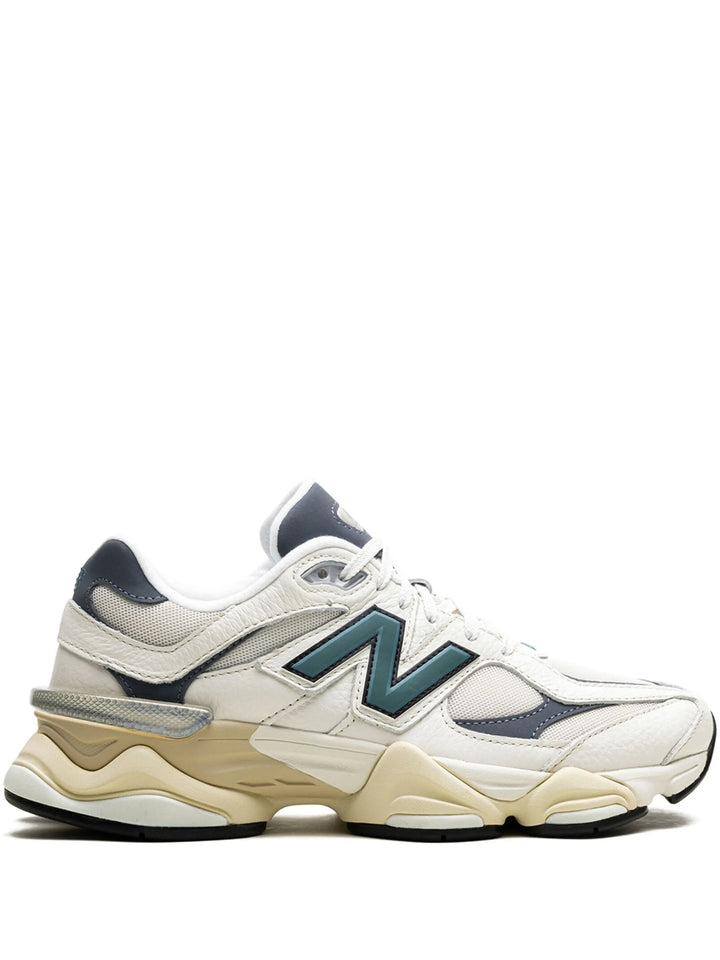 New Balance 9060 Logo-Patch Sneakers – Retro Style Meets Futuristic Comfort