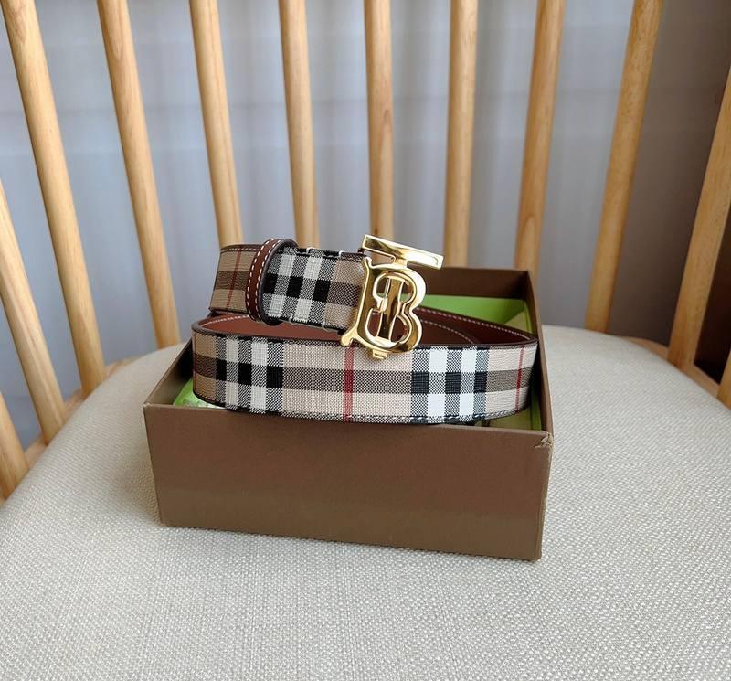 Burberry TB Belt E-Canvas & Leather Vintage Check Monogram Buckle - Timeless Luxury