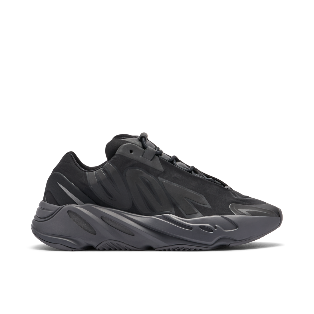 YEEZY 700 MNVN TRIPLE BLACK