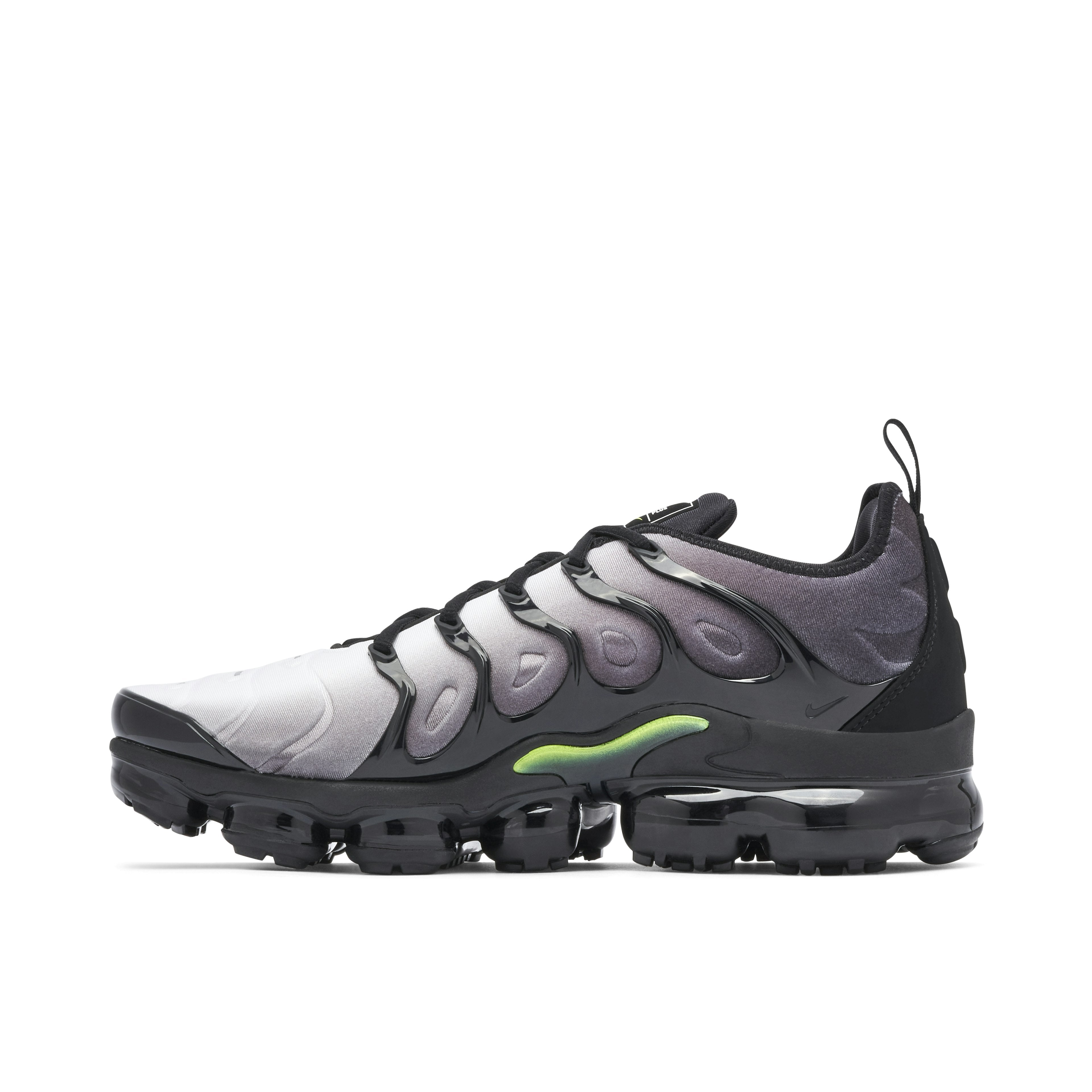 NIKE AIR VAPORMAX PLUS BLACK VOLT