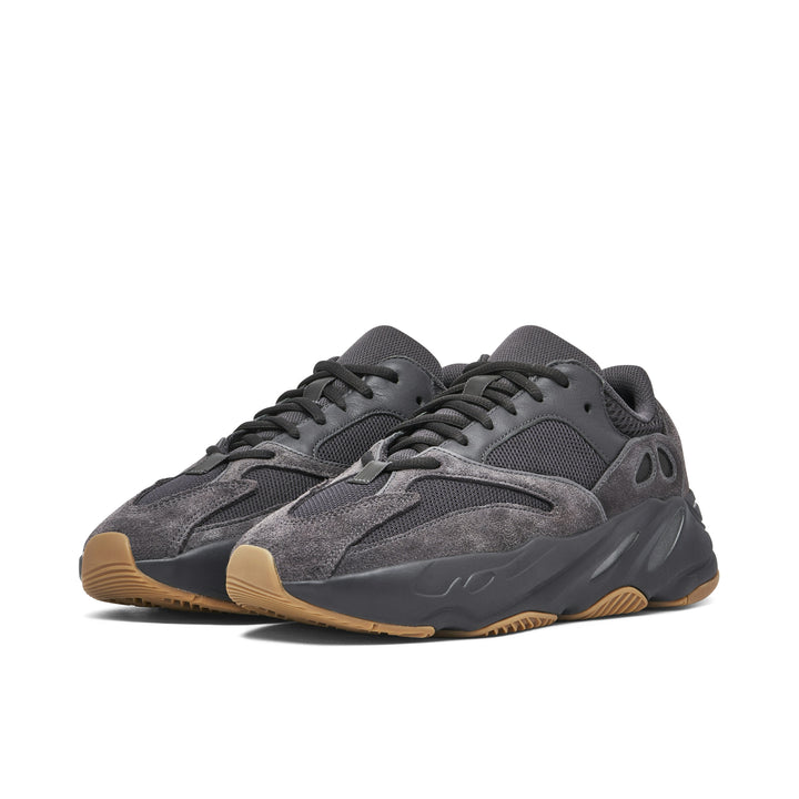 YEEZY 700 UTILITY BLACK