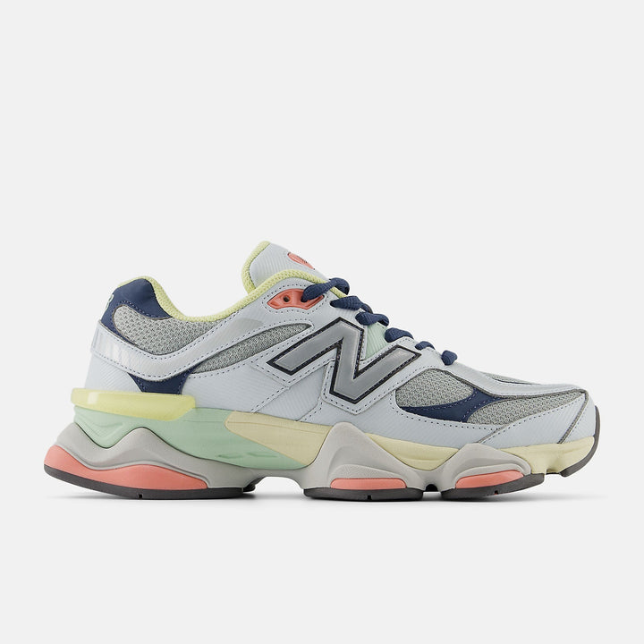 New Balance 9060 – Y2K-Inspired Sneaker for Men & Women